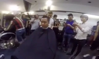 Tuấn Hưng giữ lời hứa 'xuống tóc' vì U23 Việt Nam