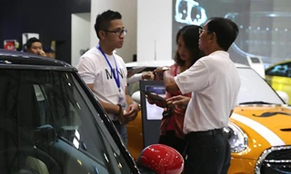 Đã có những dự đoán cho rằng tổng giá trị kim ngạch nhập khẩu ôtô nguyên chiếc cả năm 2015 hoàn toàn có thể vượt qua con số kỷ lục 3 tỷ USD, cao gấp đôi so với năm 2014.