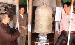 Chiếc chuông được cho là có niên đại hàng nghìn năm.