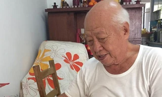 Ông Woo Koon Seng từng lái xe chở anh em ông Lý Hiển Long đi học lúc còn nhỏ. Ảnh: AsiaOne.