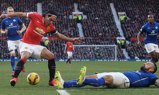 Falcao là tác giả bàn nâng tỷ số lên 2-0 cho M.U.