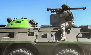 Tận thấy lính phòng không Nga, Trung Quốc 'tranh hùng'