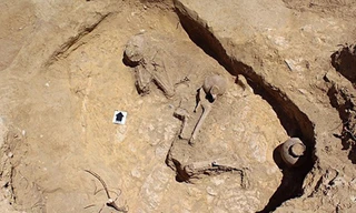 Các chuyên gia mới phát hiệnhài cốt "người đẹp ngủ" 2.000 năm tuổi được cho là người có địa vị cao trong xã hội.