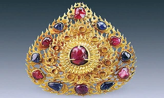 Mộ cổ nhà Minh được phát hiện ở công trường xây dựng Nam Kinh, Trung Quốc, hé lộ bộ xương "Quý bà Mei" và kho báu toàn vàng ròng. 