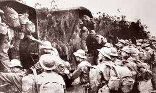 Lớp lớp cán bộ Công an hăng hái lên đường chi viện cho An ninh miền Nam, quyết tâm đánh thắng giặc Mỹ xâm lược. Ảnh tư liệu.