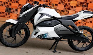 Honda Win 100 khoác dàn áo độc đáo ở Sài Gòn