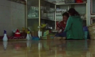 Chữa bách bệnh bằng 'nước thánh' ở Đồng Tháp