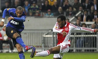 Thắng dễ Ajax, M.U rộng cửa đi tiếp