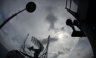 Người Việt khám phá siêu tàu sân bay Mỹ tuần tra vùng biển quốc tế gần VN