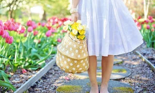 Tiếng Anh rất dễ: Các mẫu câu tiếng Anh về vẻ đẹp của thiên nhiên mùa Xuân