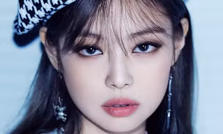 Vòng cổ của Jennie (BLACKPINK) ở ảnh teaser khiến fan bối rối: 4 triệu hay 60 triệu?