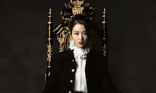 Seo Ye Ji xuất hiện đầy quyền lực trong loạt ảnh quảng cáo cuốn sách đang gây sốt tại Hàn