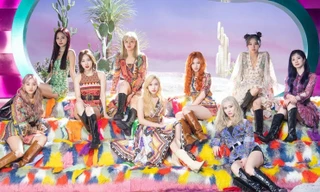 “Bóc giá” loạt trang phục mùa Hè rực rỡ của TWICE trong MV “More & More”