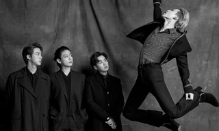 Jimin (BTS) khiến fan bị choáng khi đi đôi bốt cao 8.5cm trong loạt ảnh chụp cho Esquire