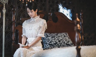 Ngắm những set đồ tiền tỉ được Seo Ye Ji dùng trong hai tập mới “Điên Thì Có Sao“