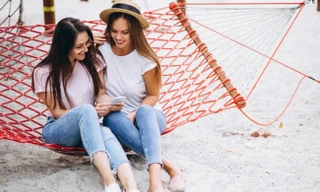 Bí mật của những cô gái luôn trông rất hút mắt dù ăn mặc cực kỳ đơn giản