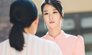 Bóc giá loạt trang phục hàng hiệu của nữ chính Seo Ye Ji trong tập 5 - 6 "Điên Thì Có Sao"