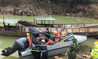 Lực lượng chức năng làm nhiệm vụ tại thủy điện Rào Trăng 3.