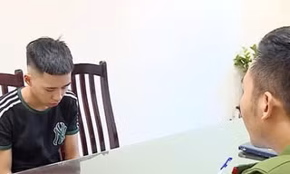 Đối tượng Dũng tại cơ quan công an.