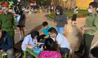 Tổ công tác làm nhiệm vụ.