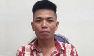 Đối tượng Dũng tại cơ quan công an. Ảnh: Công an TP Hà Nội