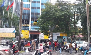 Phong tỏa toà nhà Dầu khí cháy, nhiều người chưa thể tiếp cận nơi làm việc