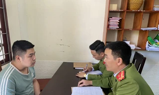 Nhờ họ hàng trông nhà, bị phá két bạc