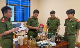 Triệt phá cơ sở sản xuất, buôn bán số lượng lớn mỹ phẩm giả ở Thanh Hóa