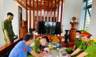 Bị chém trọng thương vì đứng trước cửa nhà đối thủ chửi bới, tiểu bậy