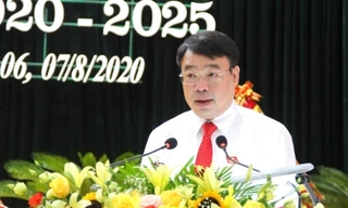 Giới thiệu nhân sự bầu giữ chức Chủ tịch TP Thanh Hóa