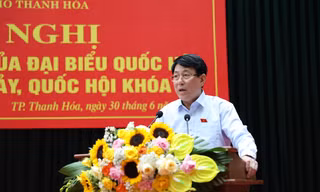 Thường trực Ban Bí thư Lương Cường tiếp xúc cử tri thành phố Thanh Hóa