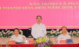Hội thảo 'Xây dựng và phát triển tỉnh Thanh Hóa đến năm 2030, tầm nhìn đến năm 2045'