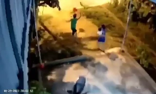 Khởi tố người đàn ông cầm chân con gái quăng ra đường ở Thanh Hoá