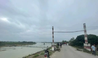 Nam sinh lớp 6 nhảy xuống sông cứu bạn, cả 2 người bị nước cuốn mất tích