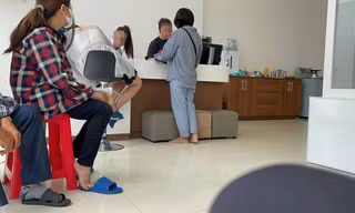 'Đột nhập' phòng khám hoạt động chui giữa thành phố Thanh Hoá