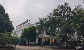 Nhà hàng dựng loạt chòi ẩm thực trái phép trên đất nông nghiệp 
