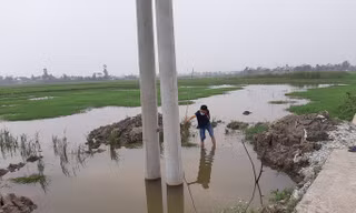 Công an lên tiếng vụ hai anh em chết đuối ở hố chôn cột điện