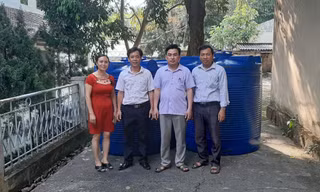 Hàng chục máy lọc nước sạch về với trẻ em vùng núi Thanh Hoá
