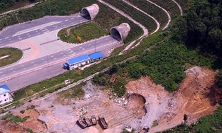 Vụ khai thác đất khu vực hầm trên cao tốc Bắc - Nam: Xử phạt 1 cá nhân hơn 2 tỷ đồng