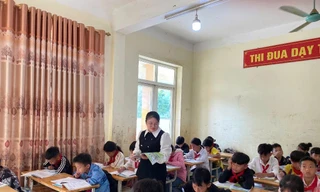 Giáo viên Mường Lát được tiếp nhận hồ sơ xét thăng hạng sau bao năm chờ đợi