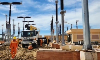 Hình ảnh công nhân công trường đường dây 500kV mạch 3 tại Thanh Hoá