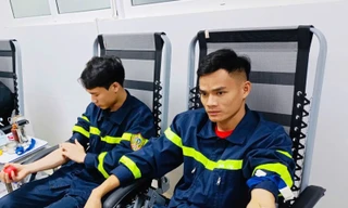 Thanh Hoá: Hai chiến sỹ công an hiến máu cứu bệnh nhân nguy kịch
