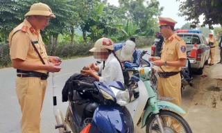 Hàng trăm phụ huynh bị xử phạt vì giao xe cho con chưa đủ tuổi điều khiển ở Thanh Hóa