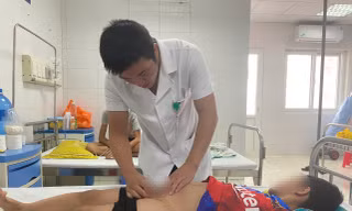 Trẻ 7 tuổi ở Thanh Hóa bị chó nhà nuôi cắn đứt niệu đạo 
