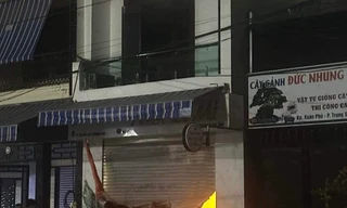 Nghi vấn ắc quy xe điện cháy nổ khi sạc khiến 2 bà cháu tử vong