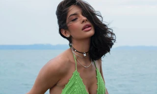 Hoa hậu đẹp nhất thế giới khoe dáng với bikini