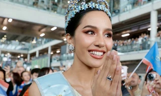 Hàng nghìn người dân Thái Lan đón Hoa hậu Thế giới 2025 về nước