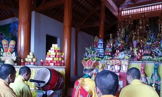 Chùa Song Mai: Đầu năm đi lễ cầu an