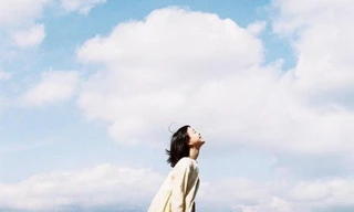 Khó khăn cũng giống như một cơn mưa rào, sớm muộn rồi cũng sẽ tạnh thôi!