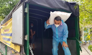 MC Quyền Linh tích cực đồng hành với hoạt động thiện nguyện hỗ trợ tuyến đầu, các bếp ăn 0 đồng tại vùng dịch TPHCM